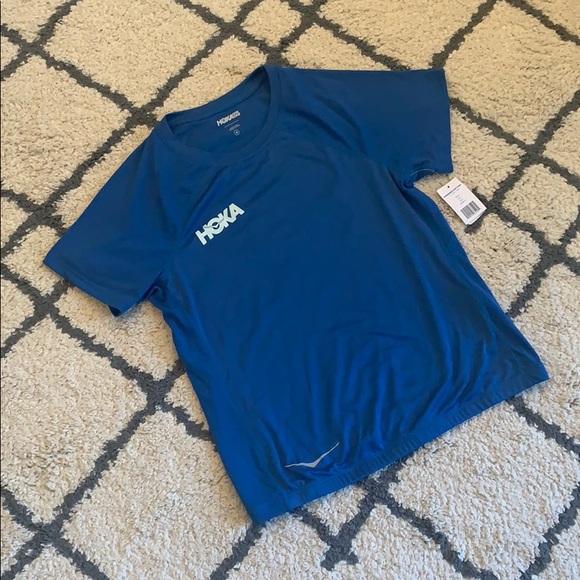 18. Hoka One One performance utility shirt - Picture 3 of 13